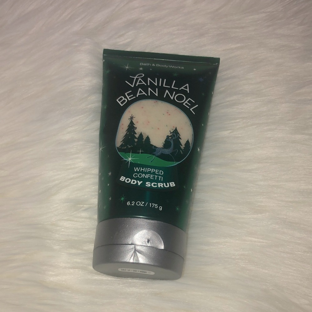 New Bath and Bodyworks Confetti Body Scrub